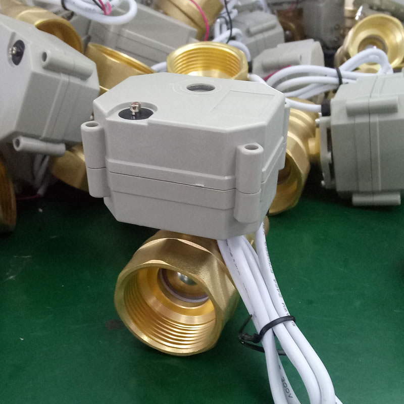 Capacitor Return Motorized Ball Valve with Manual Override